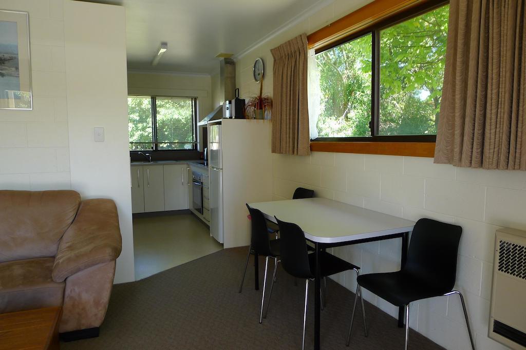 Willaway Motel Apartments Алверстон Номер фото