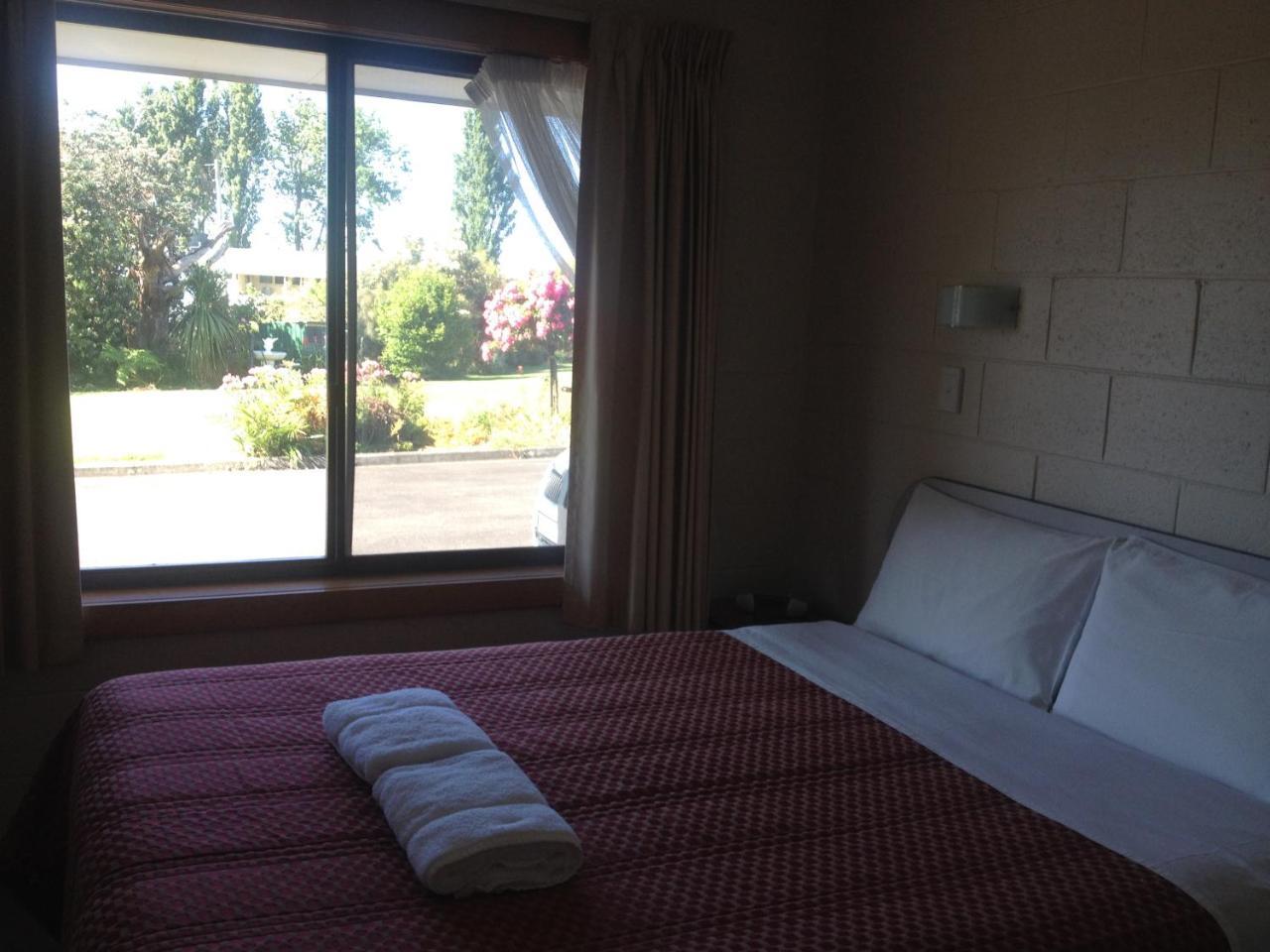 Willaway Motel Apartments Алверстон Екстер'єр фото
