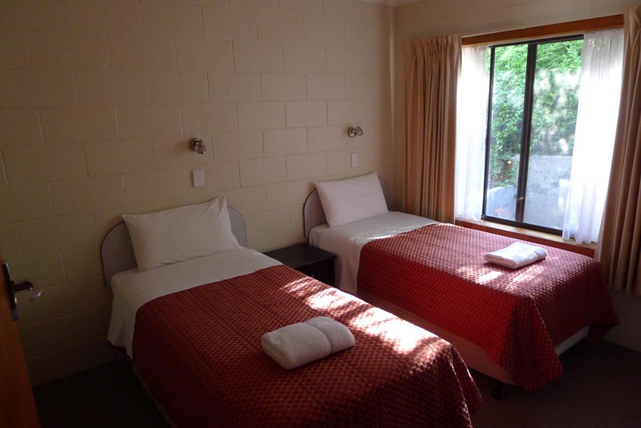 Willaway Motel Apartments Алверстон Екстер'єр фото